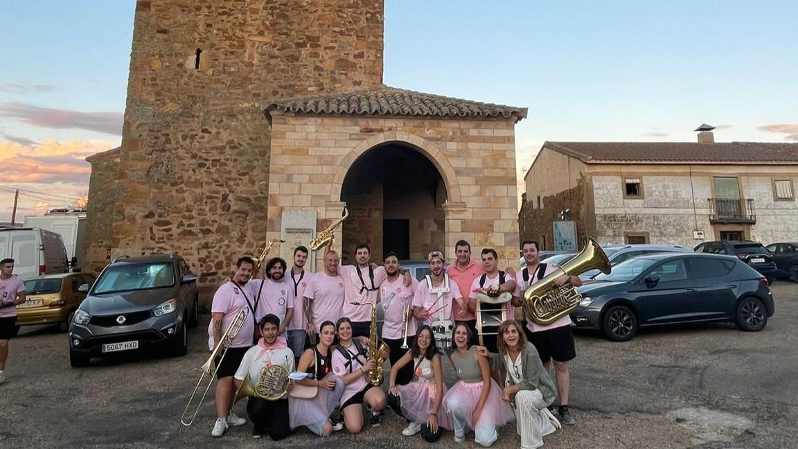 Charanga Malavida tocando para fiestas y pasacalles